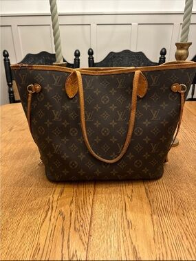 Louis Vuitton Monogram Canvas Tote in Brown and Tan